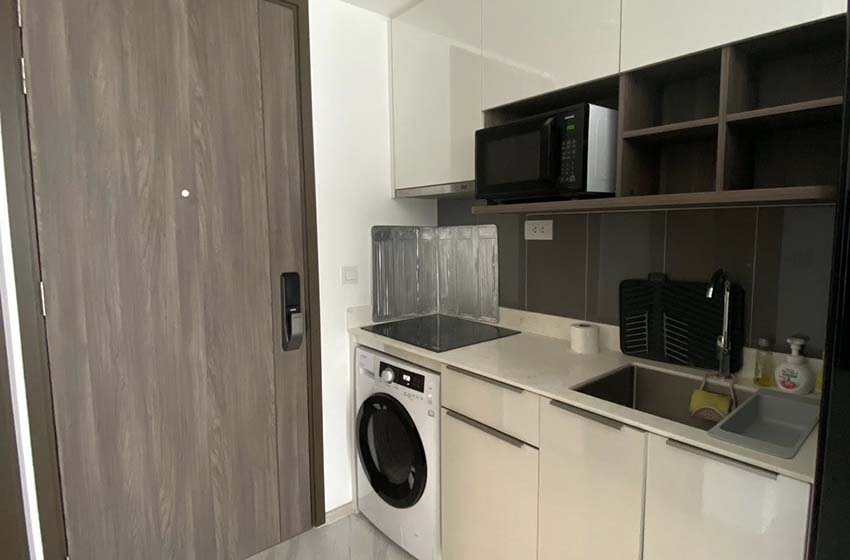 Condominium in New Petchburi 